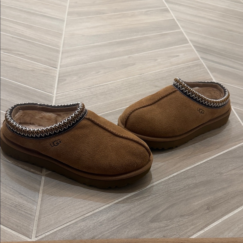 UGG Tasman slipper shoe
